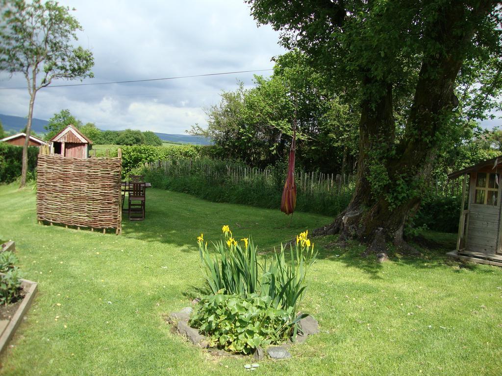 Ceiros Cottage Llangammarch Wells Bagian luar foto